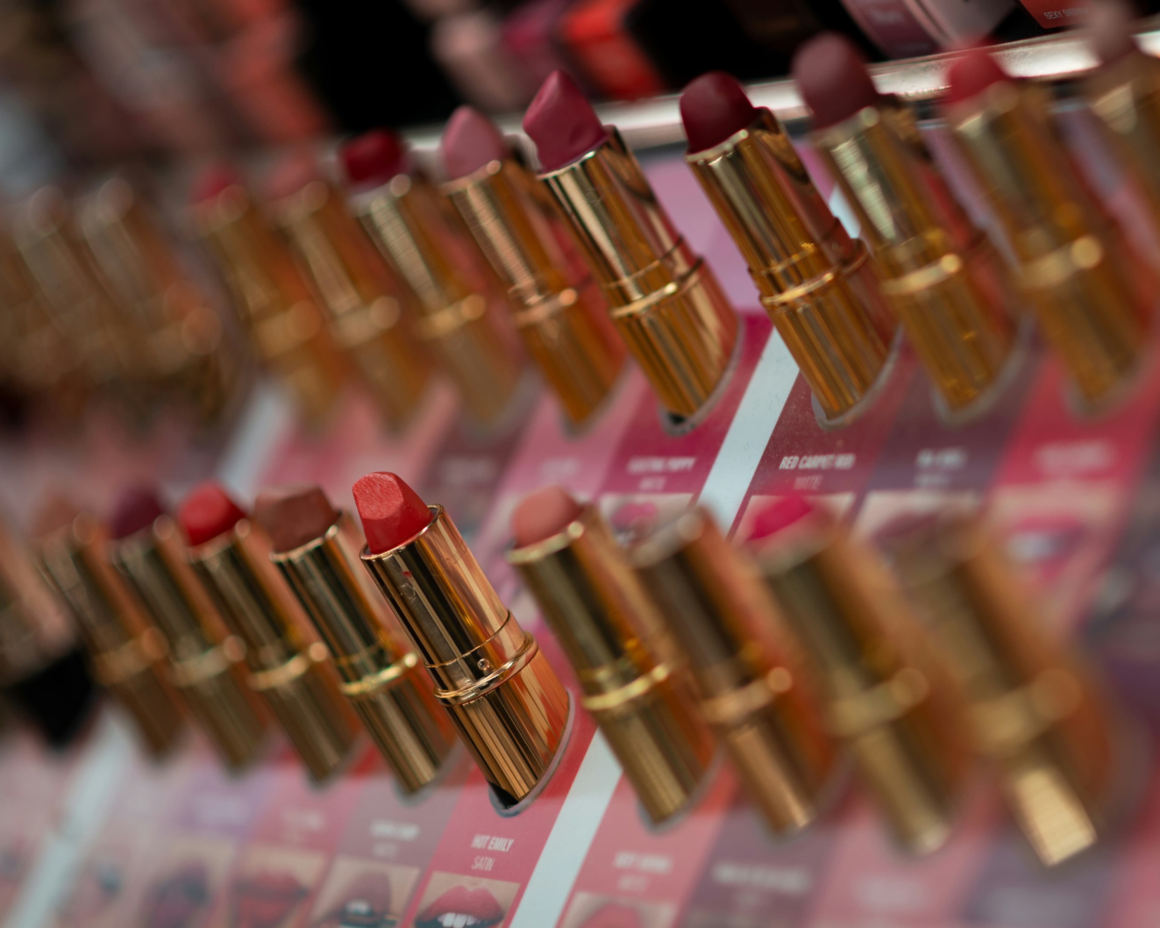 How to Avoid Retail Chargebacks: 3 Rules Before You Launch at a Big-Box Retailer