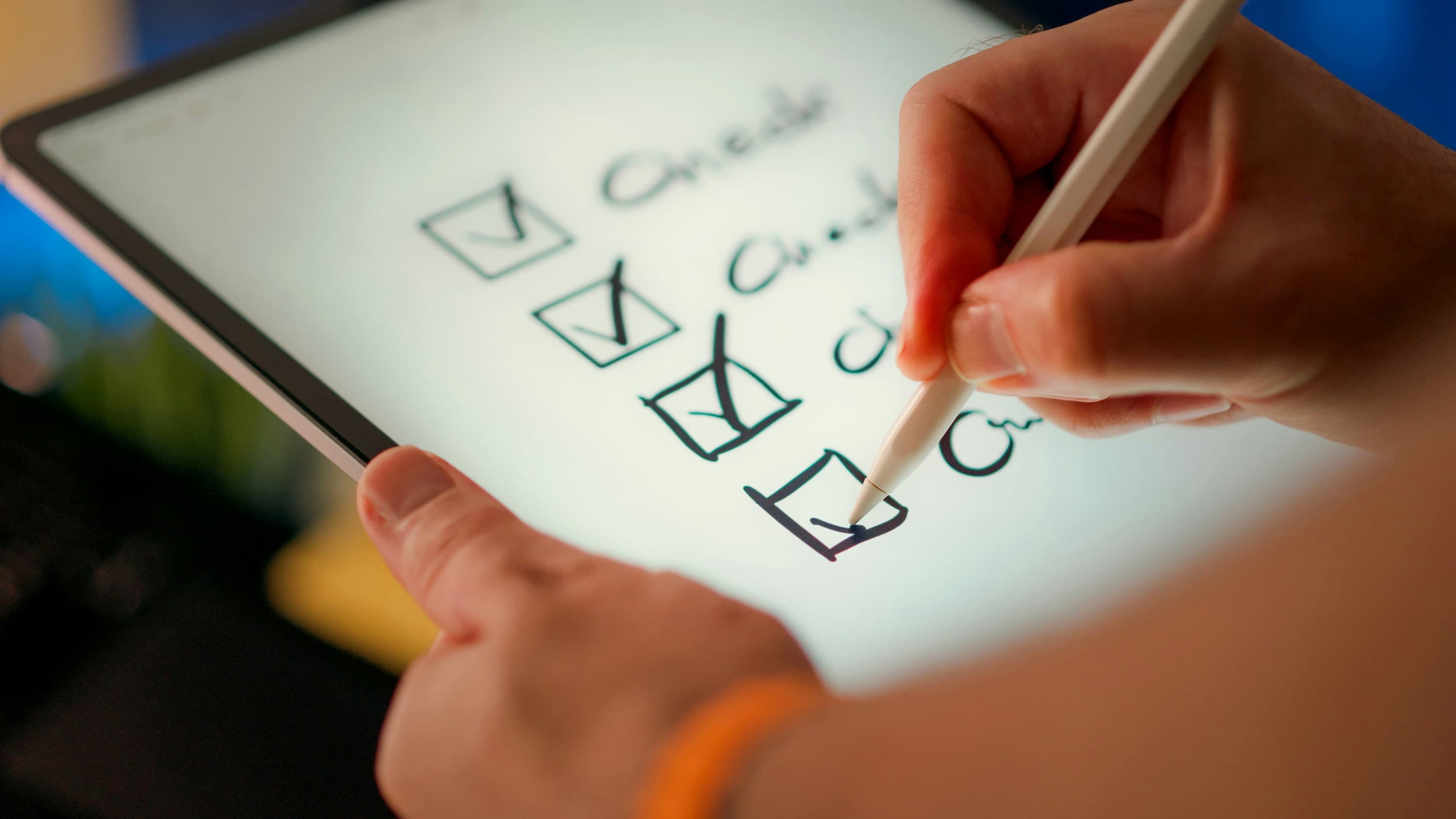 Building a Vendor Compliance Checklist for Every New Retail Launch